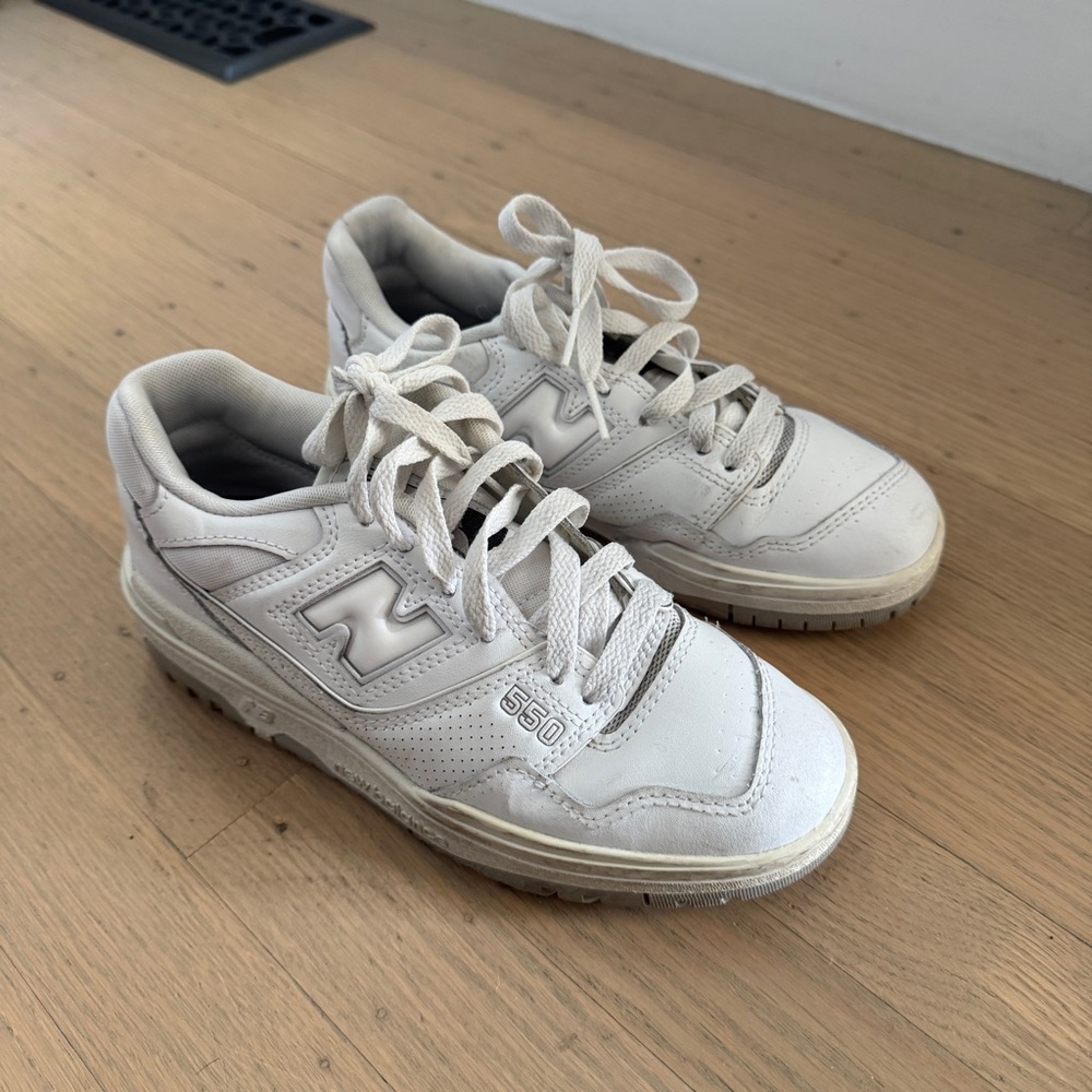 New Balance 550 white and gray sneakers